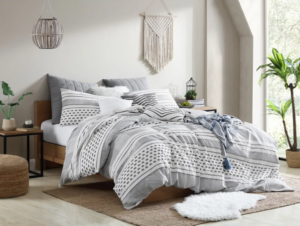 100% Cotton Geometric Clip Jacquard Stripes 5-Piece Comforter Set by Swift Home